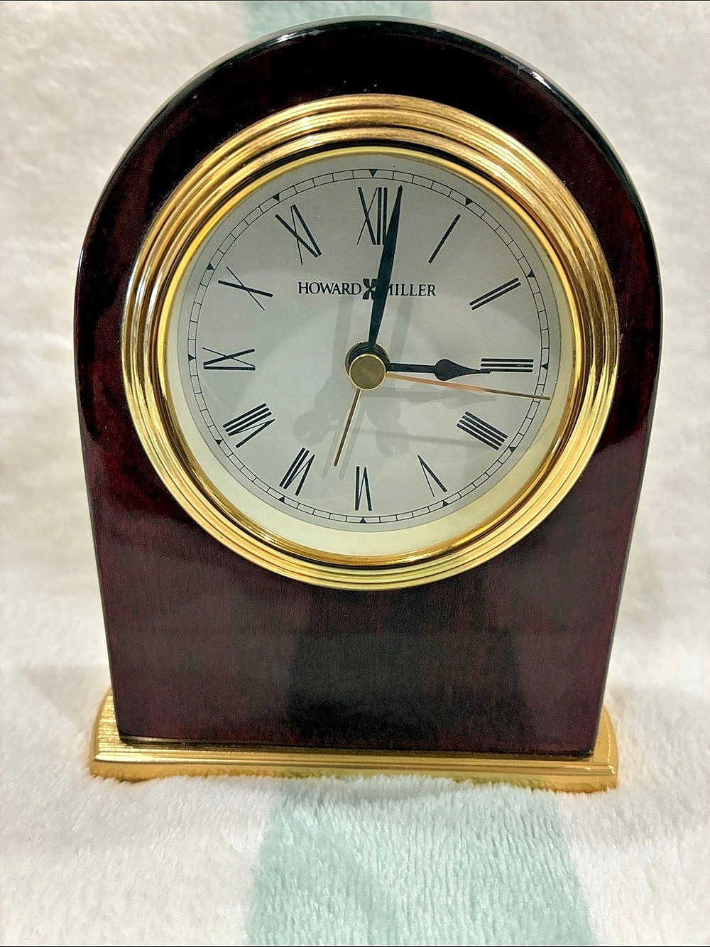 Howard Miller Model 613-487 Mantel Clock in Brown & Gold. Working condition - Picture 2 of 7